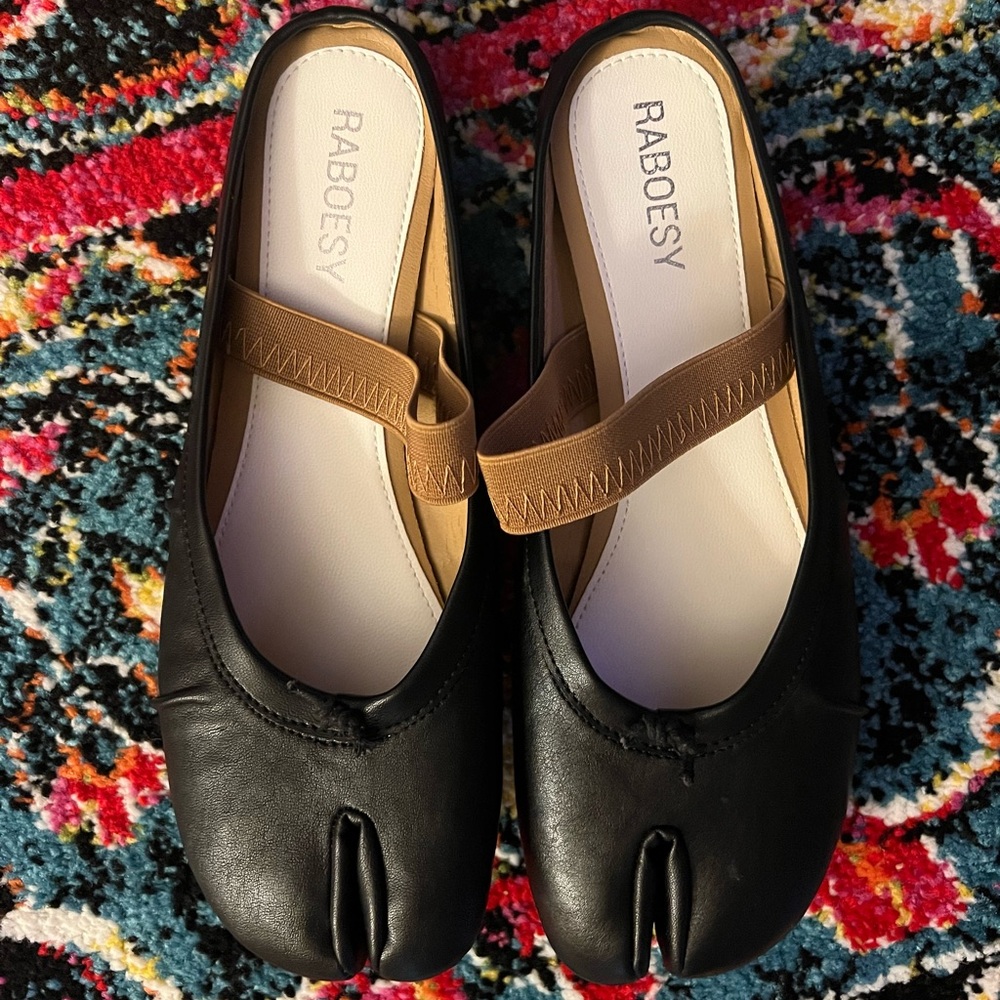 Raboesy Tabi sandals